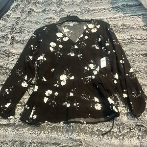 Old navy flower blouse